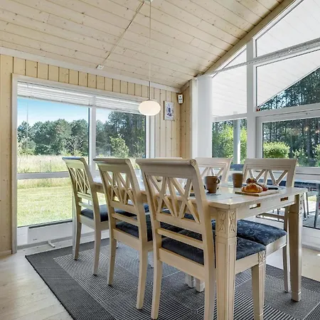 Feriehus Amazing In With Sauna