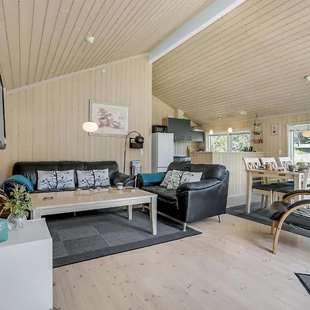 3 Bedroom Lovely In *
